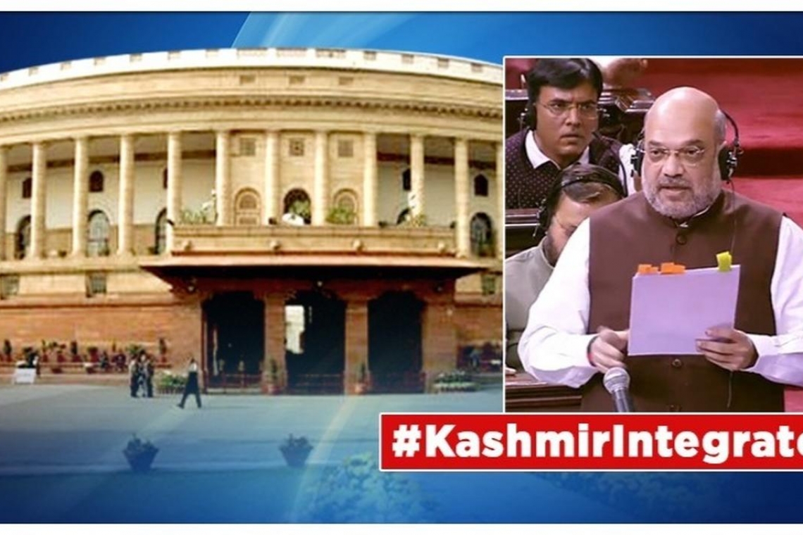 BREAKING NEWS: India Absorbs Kashmir; WAR with Pakistan now foregone conclusion